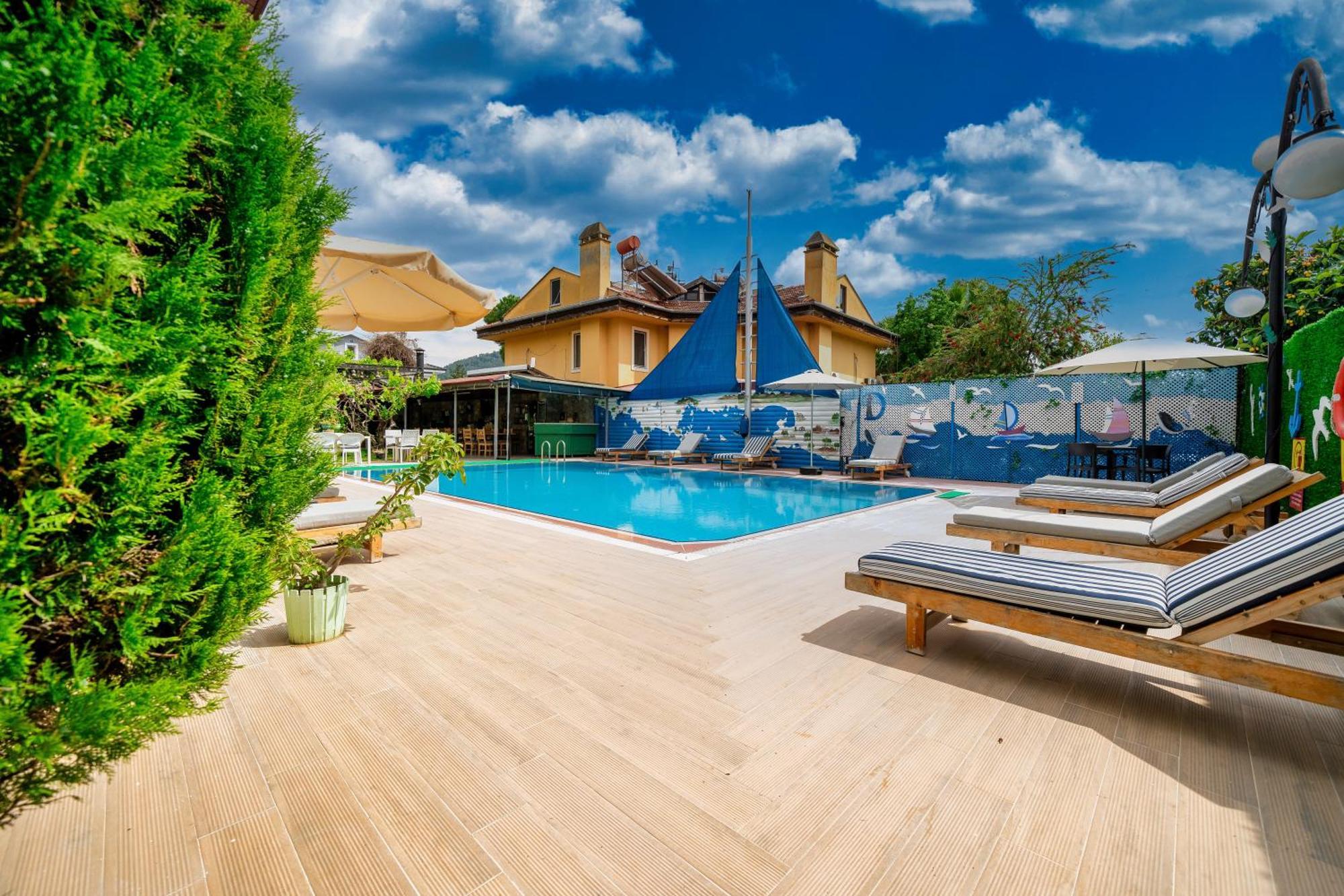 Dedeminn Garden Hotel Göcek Esterno foto