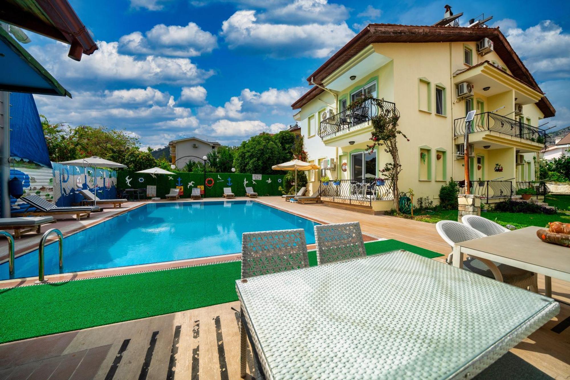 Dedeminn Garden Hotel Göcek Esterno foto